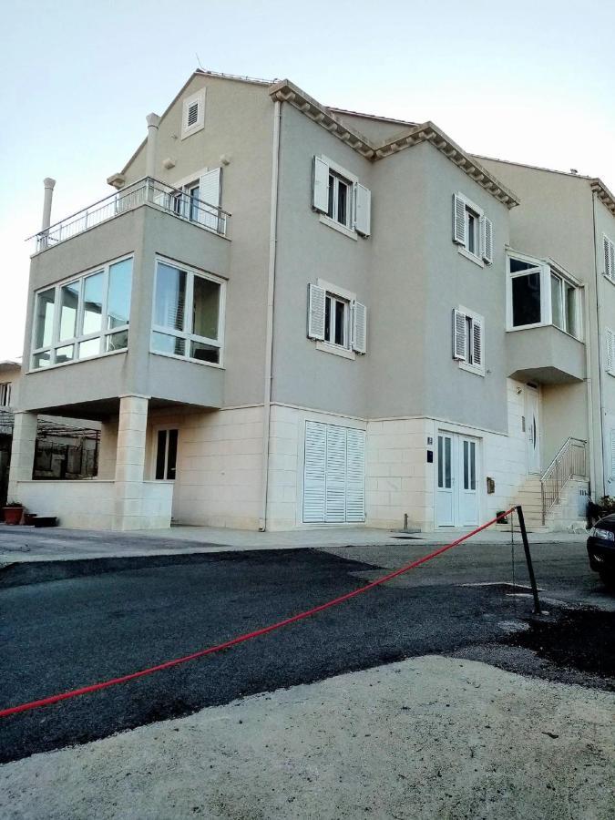 Apartment Pojko